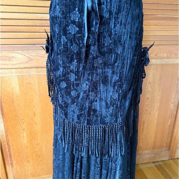 Devil Fashion Gothic Victorian High Waist Rose Velvet Aristocrat Skirt - Picture 12 of 17